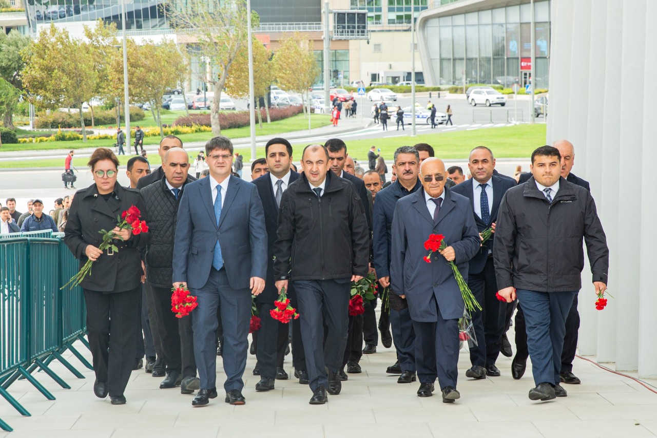 ETSN kollektivi şəhidlərin əziz xatirəsini yad edib - FOTOLAR